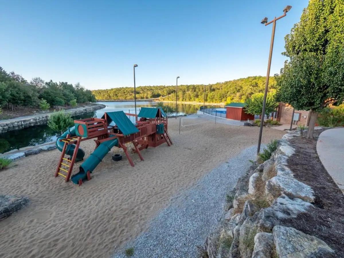 Golf On Site - Walk-In Shower - Jetted Tub - Free Attraction Tickets Included Branson Exterior foto
